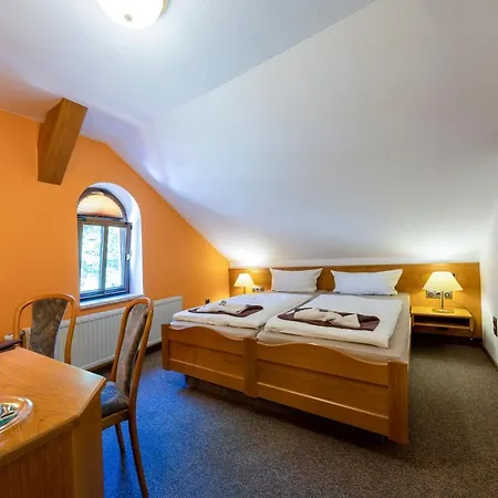 Zur Post Hotel 3*